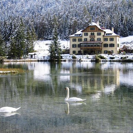 Hotel Baur Am See Toblach Exteriör bild